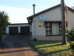 4 Bed House in Bergsig