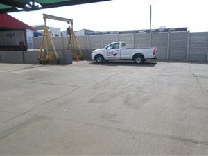 1493 m² Commercial space in Jacobs