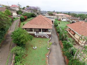4 Bed House in Montclair