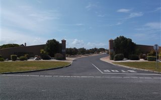 600 m² Land available in Klipfonteyn