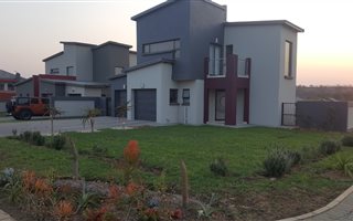 661 m² Land available in East Lynne