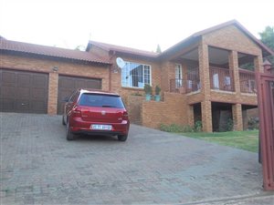 3 Bed Townhouse in Waterkloof