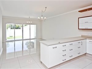 2 Bed Apartment in Senderwood