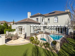 4 Bed House in Val de Vie