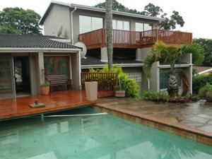 4 Bed House in Beverley Hills