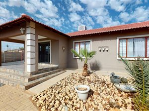 3 Bed House in Keidebees