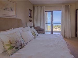 3 Bed Apartment in Oubaai and surrounds