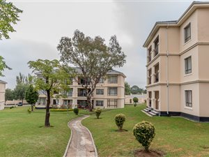 2 Bed Apartment in Summerset