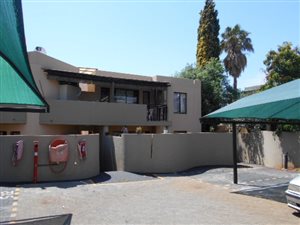 2 Bed Townhouse in Glenvista