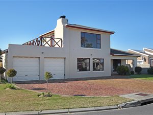 4 Bed House in Soneike