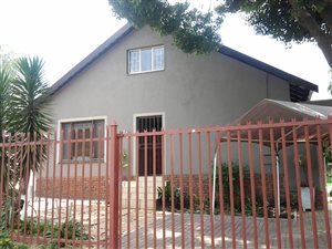3 Bed House in The Reeds