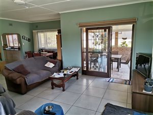 3 Bed House in Uvongo