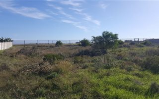 720 m² Land available in C Place