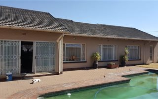 3 Bedroom House in Elspark
