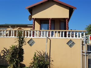 3 Bed House in Shastri Park