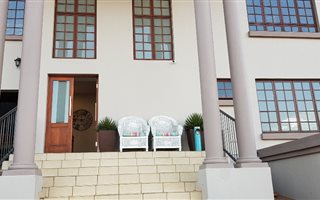 4 Bedroom House in Highveld