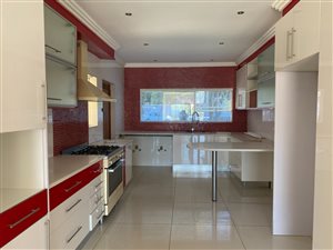 3 Bed House in Constantia Kloof