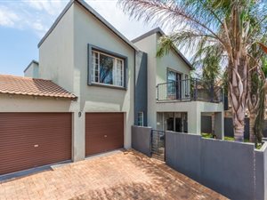 3 Bed Duplex in Willowbrook