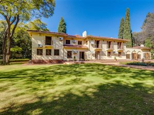 560 m² Commercial space in Parktown
