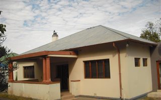 5 Bedroom House in Westdene