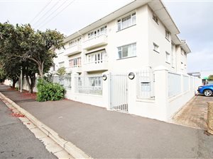 2 Bed Apartment in Fish Hoek