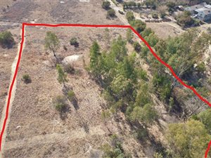 8574 m² Land available in Farmall