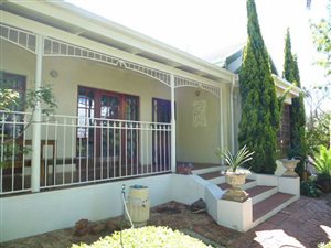 2 Bed House in Groenkloof