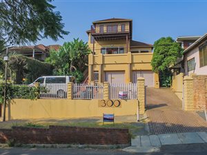 4 Bed House in Kensington