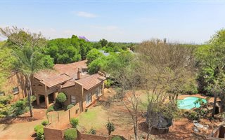4 Bedroom House in Eldoraigne