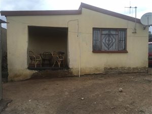 2 Bed House in Rabie Ridge