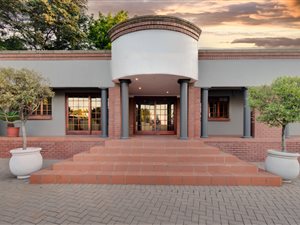 300 m² Commercial space in Northcliff