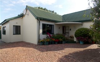 2 Bedroom House in Southfield