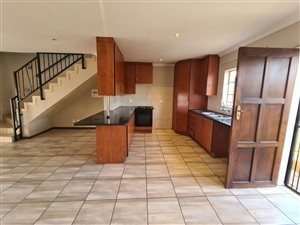 2 Bed Townhouse in La Montagne