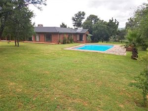 8.6 ha Farm in Elandsfontein AH