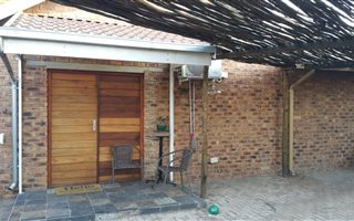 2 Bedroom Garden Cottage in Atlasville