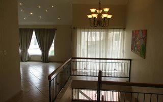 4 Bedroom House in Calypso Beach