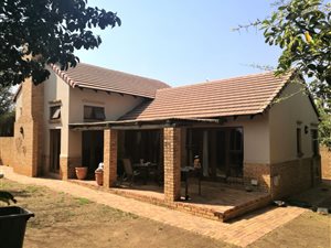 2 Bed Cluster in Ruimsig