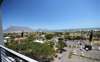 2 Bedroom Apartment in Milnerton Central