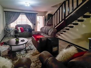2 Bed Apartment in Middelburg South