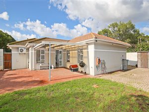 3 Bed House in Pinelands