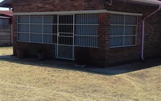 4 Bedroom House in Vanderbijlpark SE