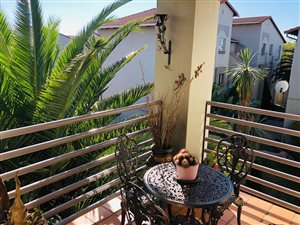 2 Bed Apartment in Verwoerdpark