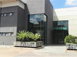 917 m² Office Space in Westville