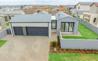 3 Bedroom House in Midstream Meadows