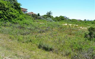 800 m² Land available in St Francis Bay