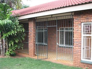 3 Bed Apartment in Naboomspruit