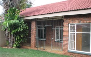 3 Bedroom Apartment in Naboomspruit