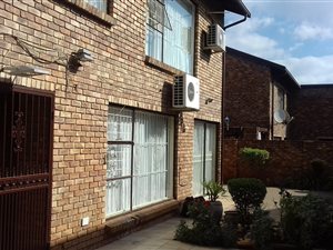 5 Bed Townhouse in Rouxville