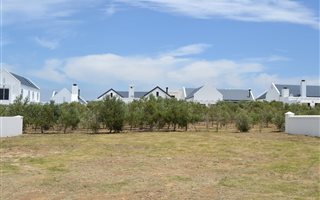 612 m² Land available in Croydon Olive Estate