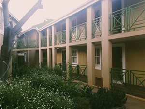 1 Bed Apartment in Weltevreden Park